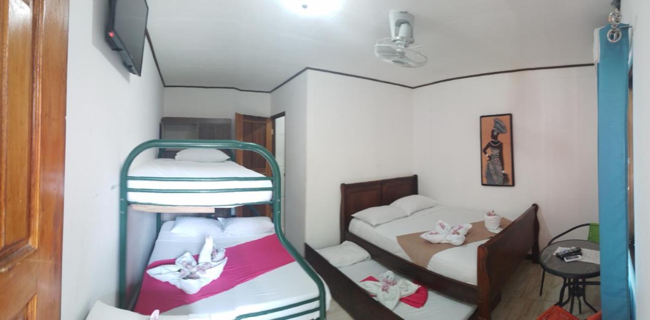 Cabinas Smith Кахуита Екстериор снимка
